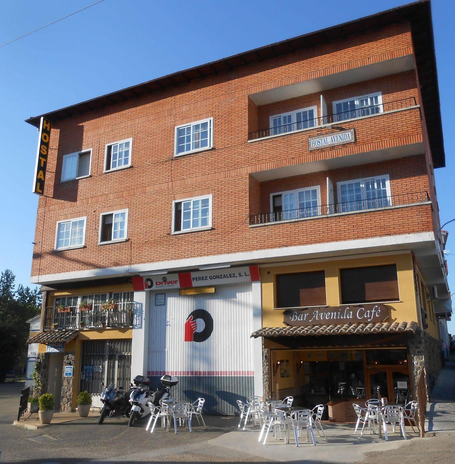 Hostal Avenida Arenas de San Pedro Exterior photo